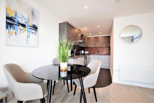 Brunel Loft Apartments - Ya