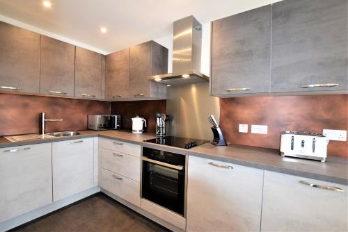Brunel Loft Apartments - Ya