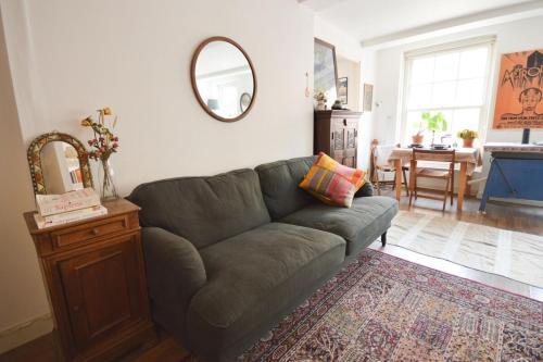 Bright Cosy Studio Apartment In Stokes Croft