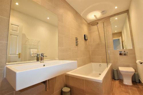 Frederick Place - Your Apartment