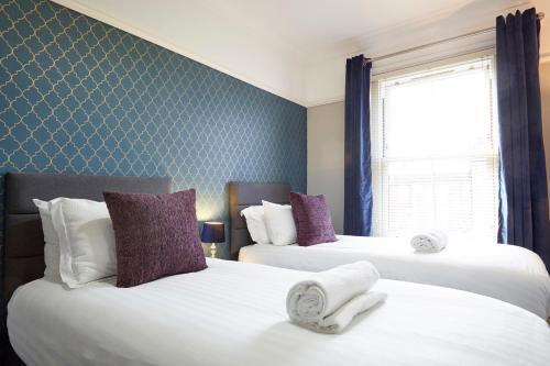 The Sunningdale - Your Apartment