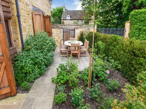 Coach House, Saintbury