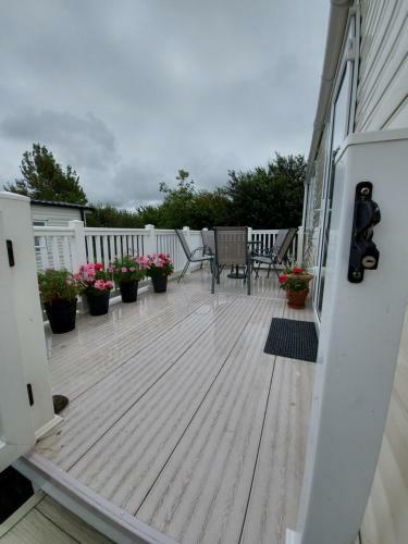 Beautiful 6 Berth Caravan In Bude