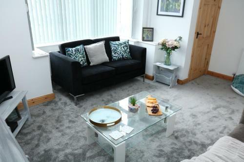 Ideal Home Away In Bury And Whitefield