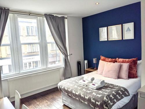 Koala And Tree - Modern 1 & 2 Bed Apartments In Cambridge City Centre !!