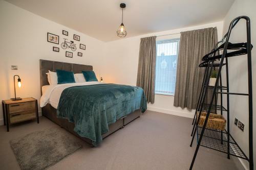 Luxury King Bed Apartment & Free Parking