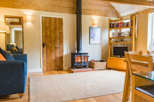Great Higham Barn And Cottages