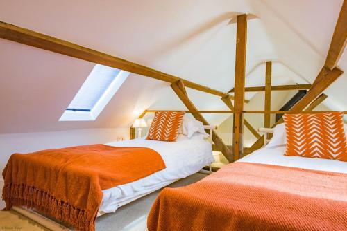 Great Higham Barn And Cottages