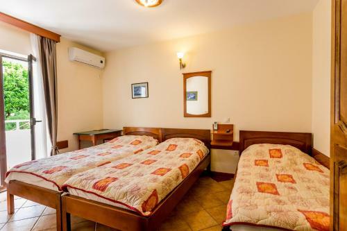 Apartments Maslina