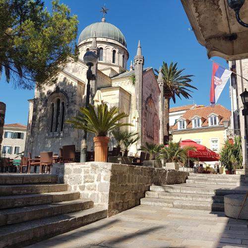 Herceg Novi Old Town Apartments