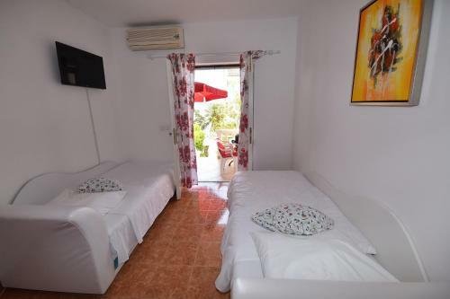 Nikic Apartments