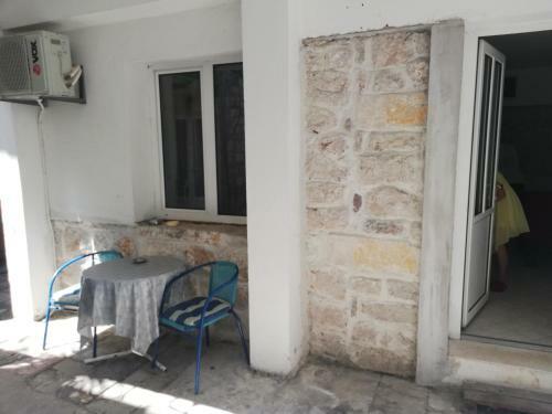 Apartments Laros