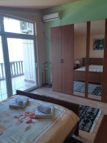 Villa Garden Apartments