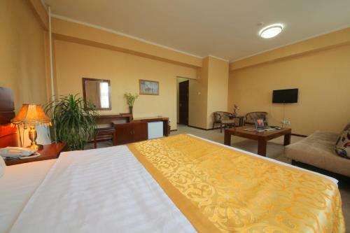 New World Hotel
