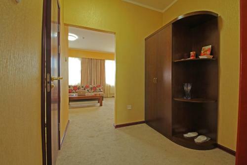 New World Hotel