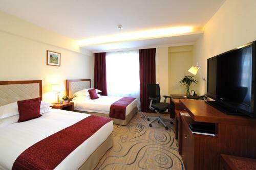 Kempinski Hotel Khan Palace