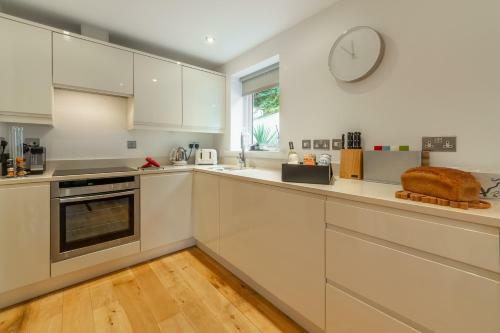 3 Sandy Lane