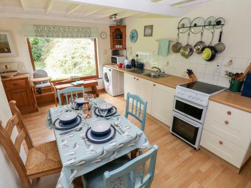 2 Strand Cottages