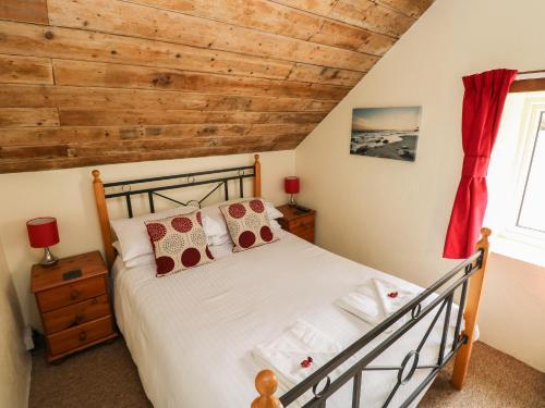 Pwll Cottage