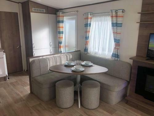 Larch Superior Holiday Home