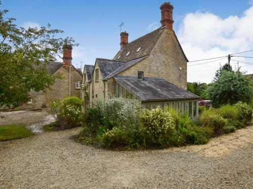 Holly Cottage