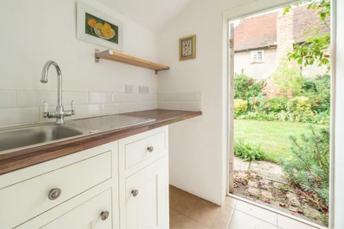Crown Cottage