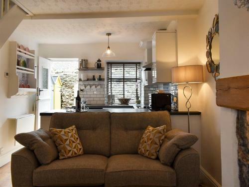 Periwinkle Cottage