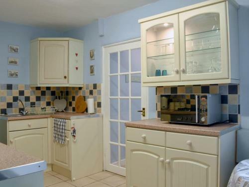 No 7 Railway Cottage