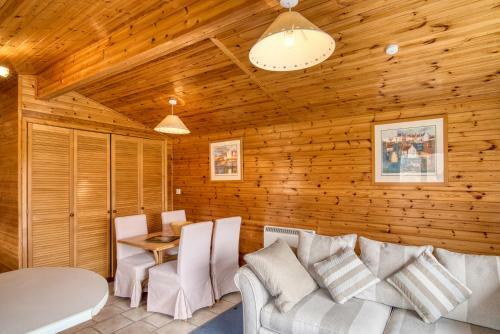 Lapwing Chalet