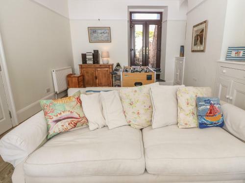 11 Marine Terrace