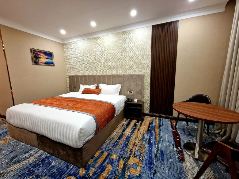 New West Hotel