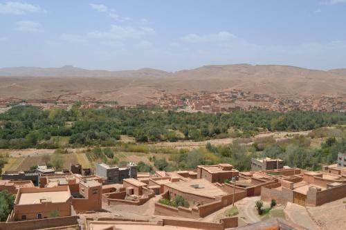 Hotel Almanader