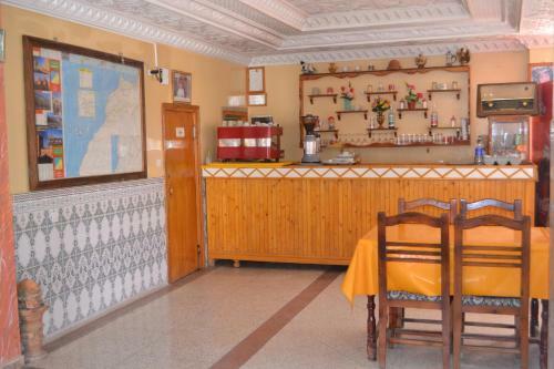 Hotel Almanader
