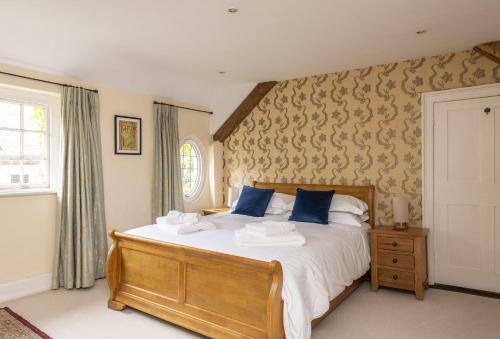 Yellow Rose Cottage