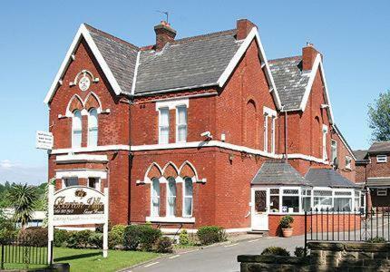 Hostal Barton Villa