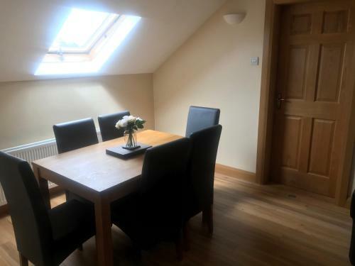 Tranquil Countryside Bungalow With Private Garden!