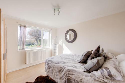 Bungalow 2 Min Drive To Beach And Sea Sleeps 6
