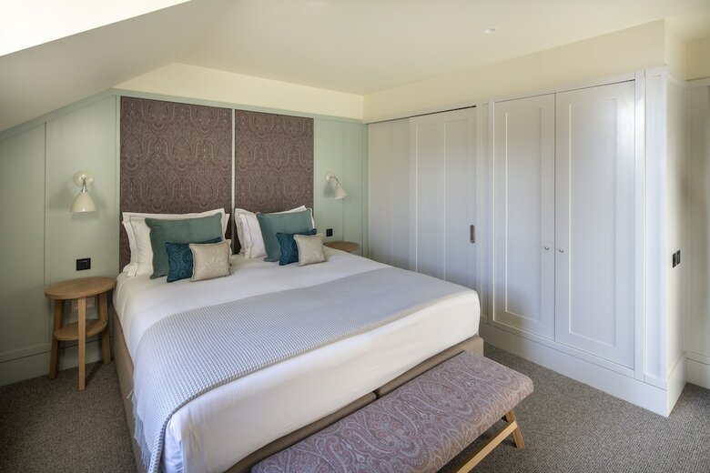 Cheval Abbey Strand Apartments, At Holyrood
