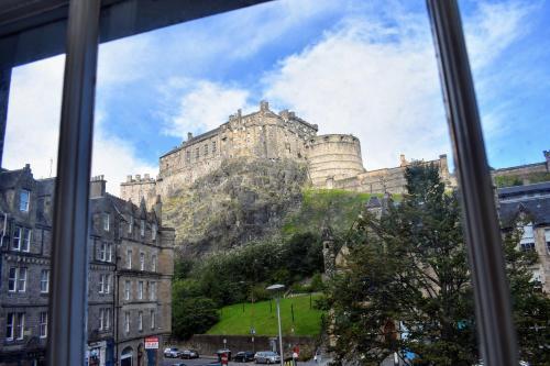 Edinburgh Castle View Apartment On Grassmarket