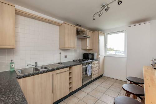 Apartamento Altido Ultra Gorgeous 3bd Old Town Apt W Balcony&parking