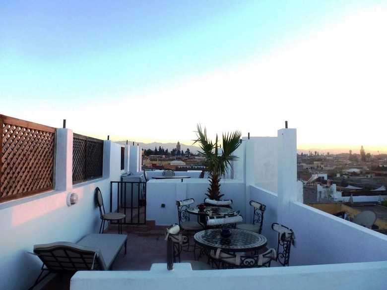 Riad La�rouss Family