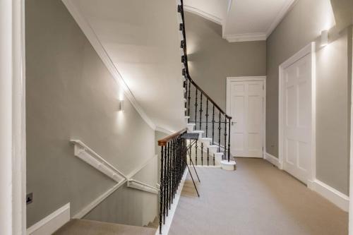 Altido Torphichen Street 5 Star Luxury Apartment