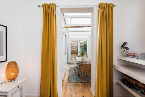 Nomi Homes - Exeter - Bookdirect - Central - Beach - Wifi