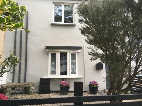 Four Bedroom Town House With Terrace