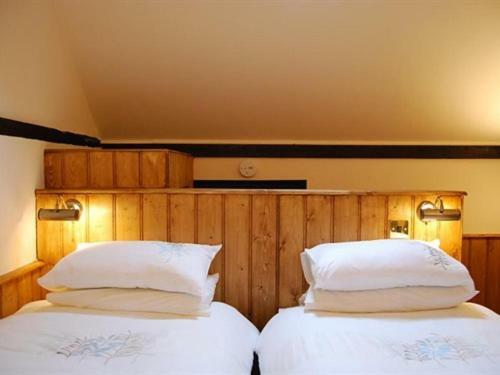 Bed & Breakfast The Plume Of Feathers