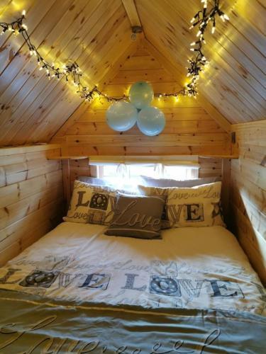 Charming 1-bed Cabin In Gaerwen