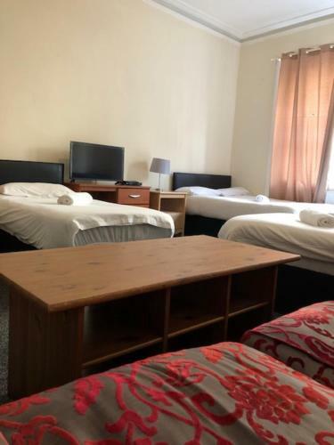 Bed & Breakfast Renfrew Rooms At City Centre