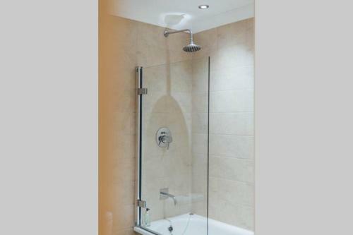 Glasgow Central Luxury Apartment