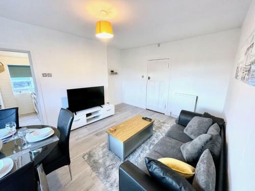 Kingsbridge Apartment