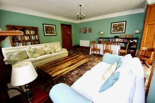 Hostal The Pines House